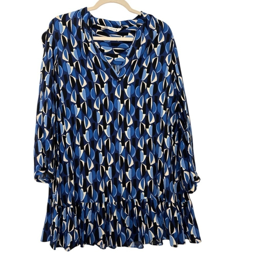 ZARA dress, size Large, geometric design, 5” ruffle hem, deep Vneck,long sleeves